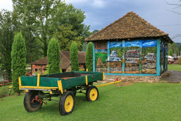 Матуранти из Белгије посетили Љубовију